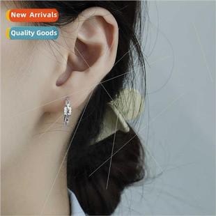 Europe popular buckle earrings bone niche ear Chain small