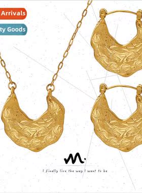 Europe shaped irregular hammered pattern necklace wind ear c