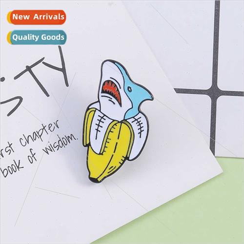 New ins cute shark alloy brooch cartoon sea creature modelli