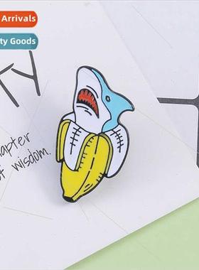 New ins cute shark alloy brooch cartoon sea creature modelli