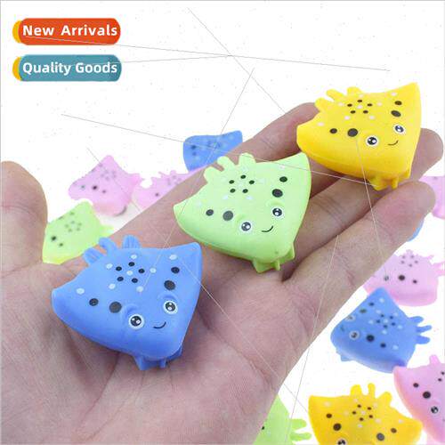 Mini fish boomerang car ocean fish boomerang small toys chil