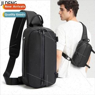 che casual Korean small chest new lightweight men bag sports