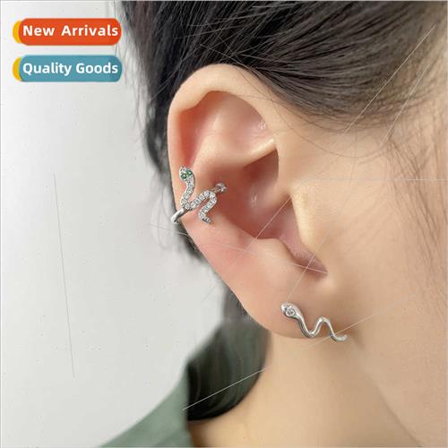 Zirconia green eyes snake ear clips whout ear piercing sweet