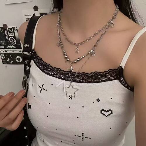 复古辣妹风颈链吊坠项链套装风小众吊坠三金属锁骨链
