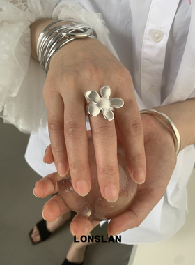 LONSLAN ACC 2025ss春夏拉丝立体感花朵弹力绳俏皮戒指