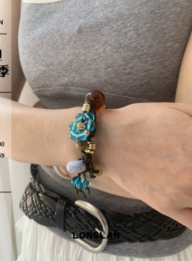 LONSLAN ACC 2025ss设计感花朵海螺棉麻绳编织琉璃手链挂件