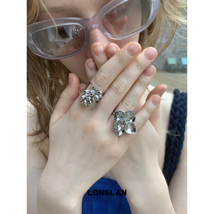 LONSLAN 2025ss立体感银色金属简约食指戒可爱花朵戒指 ACC