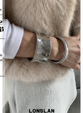 LONSLAN ACC 秋冬气质光面弧形弹簧扣手环百搭手镯