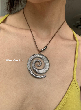 LONSLANACC棕色复古曲线项链