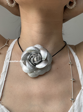 LONSLANACCPU皮玫瑰花颈链