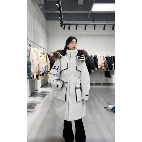 1217芬达 67 号 bu退换价格699  衣长90