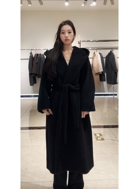 0115芬达    67号 bu退换价格899   衣长110