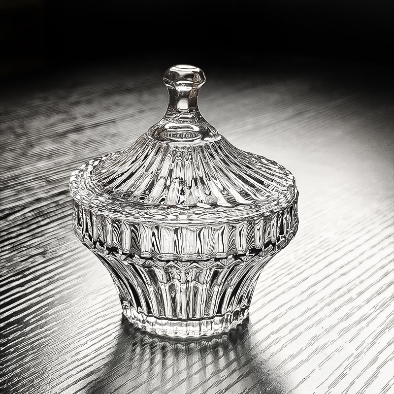 2025新款水晶玻璃碟带盖甜品碗糖果罐水果盘精致小碟子果盘收纳盒