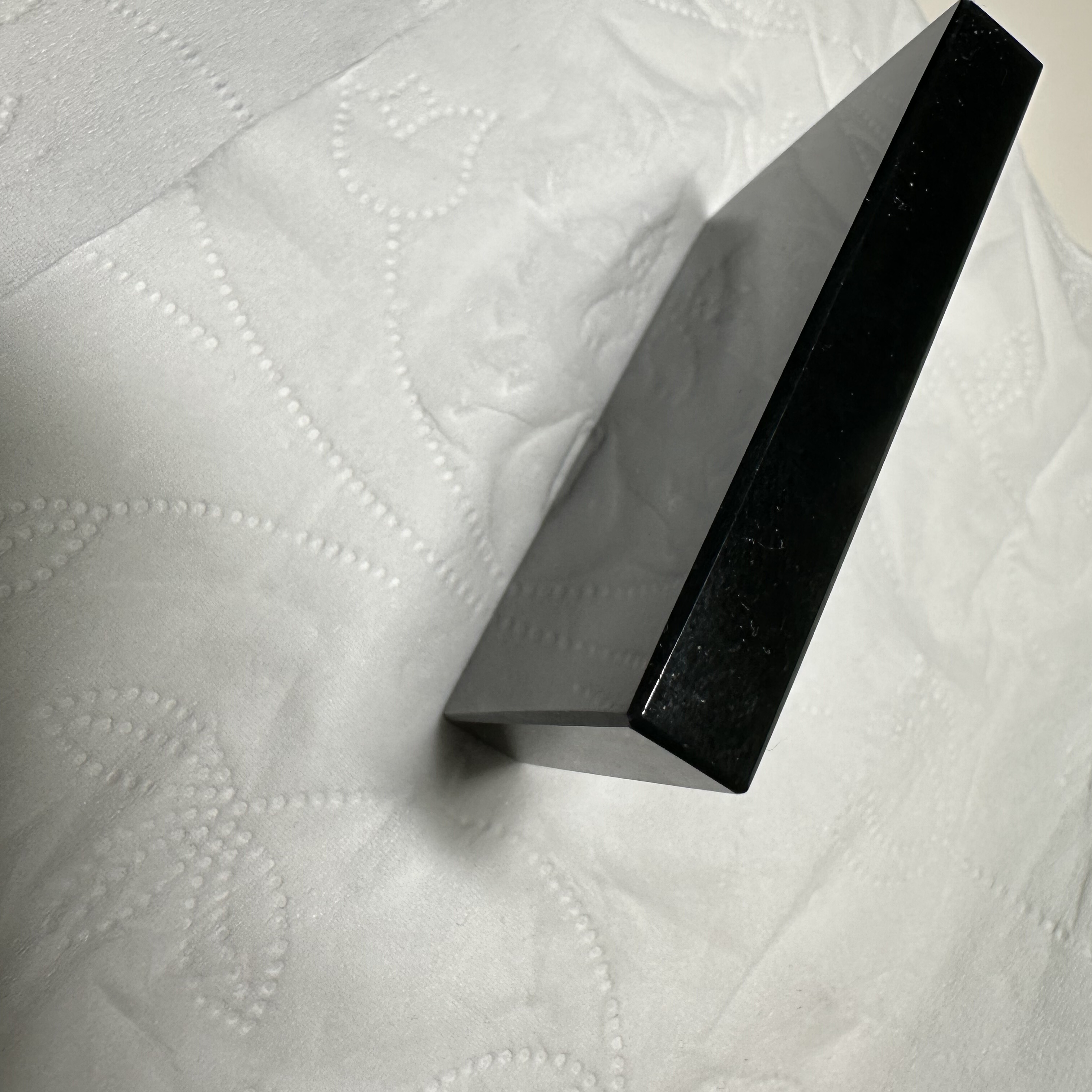 新疆真玉坊黑青玉牌子一细料证书