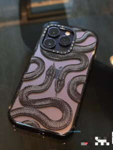 CASETi联名黑蛇王15Pro适用iPhone13ProMax苹果14Pro网红潮牌个性手机壳11艺术家12Pro防摔保护硬壳
