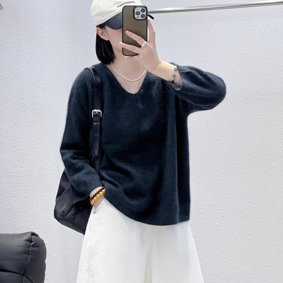 高配V领百搭套头浣熊毛衫