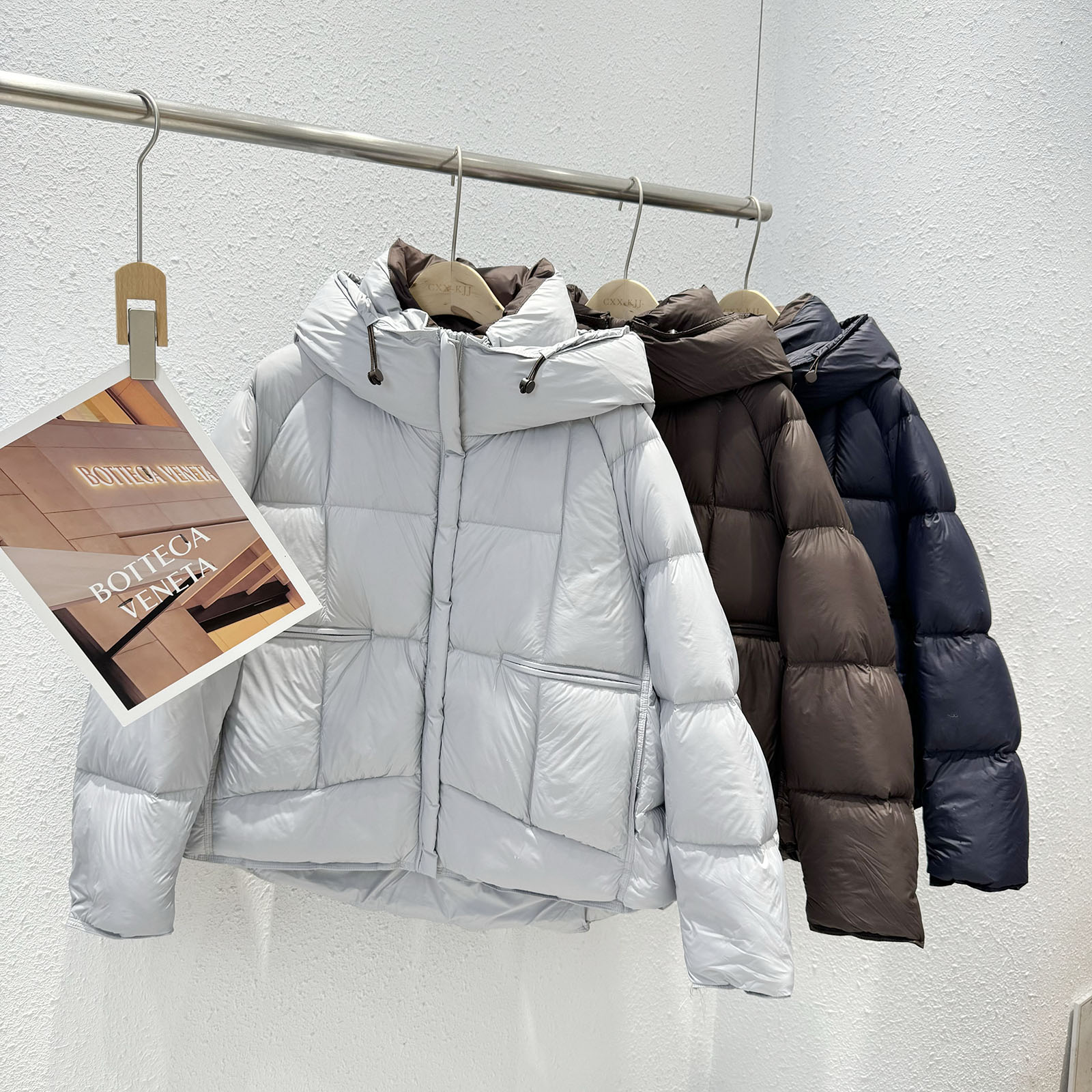 90白鸭绒加厚连帽面包羽绒服