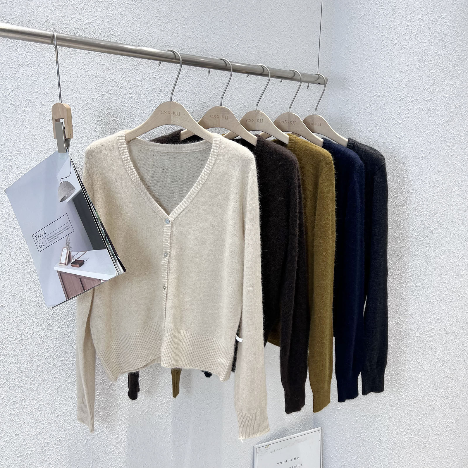 11.22 福利 BSYY-8815韩版高配浣熊绒V领小开衫