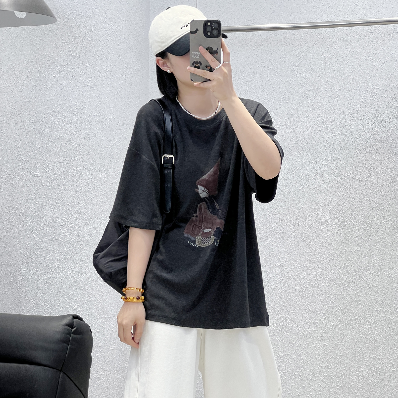 小红帽慕斯羊绒圆领短袖宽松T