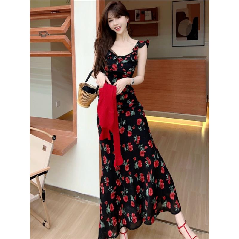 卡卡夏夜玫瑰氛围小个子碎花吊带连衣裙女鱼尾裙