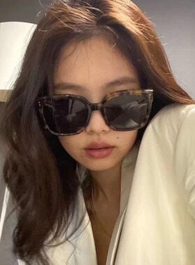 2020新款jennie同款偏光白色KUKU墨镜韩版大框方形显瘦圆脸太阳镜
