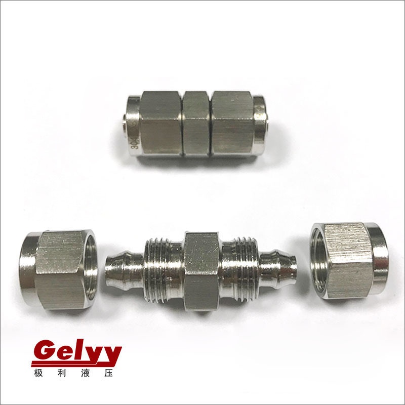 不锈钢304快拧直通接头PU4/6/8/10/12/14/16直通终端接头拧紧螺母