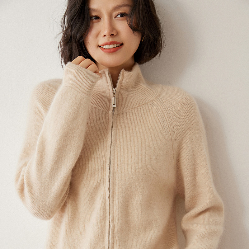 软糯山羊绒立领拉链针织开衫女