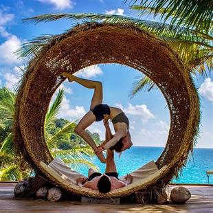 巴厘岛户外鸟巢景区网红打卡秋千婚纱拍摄道具椅爱心民宿落地躺椅