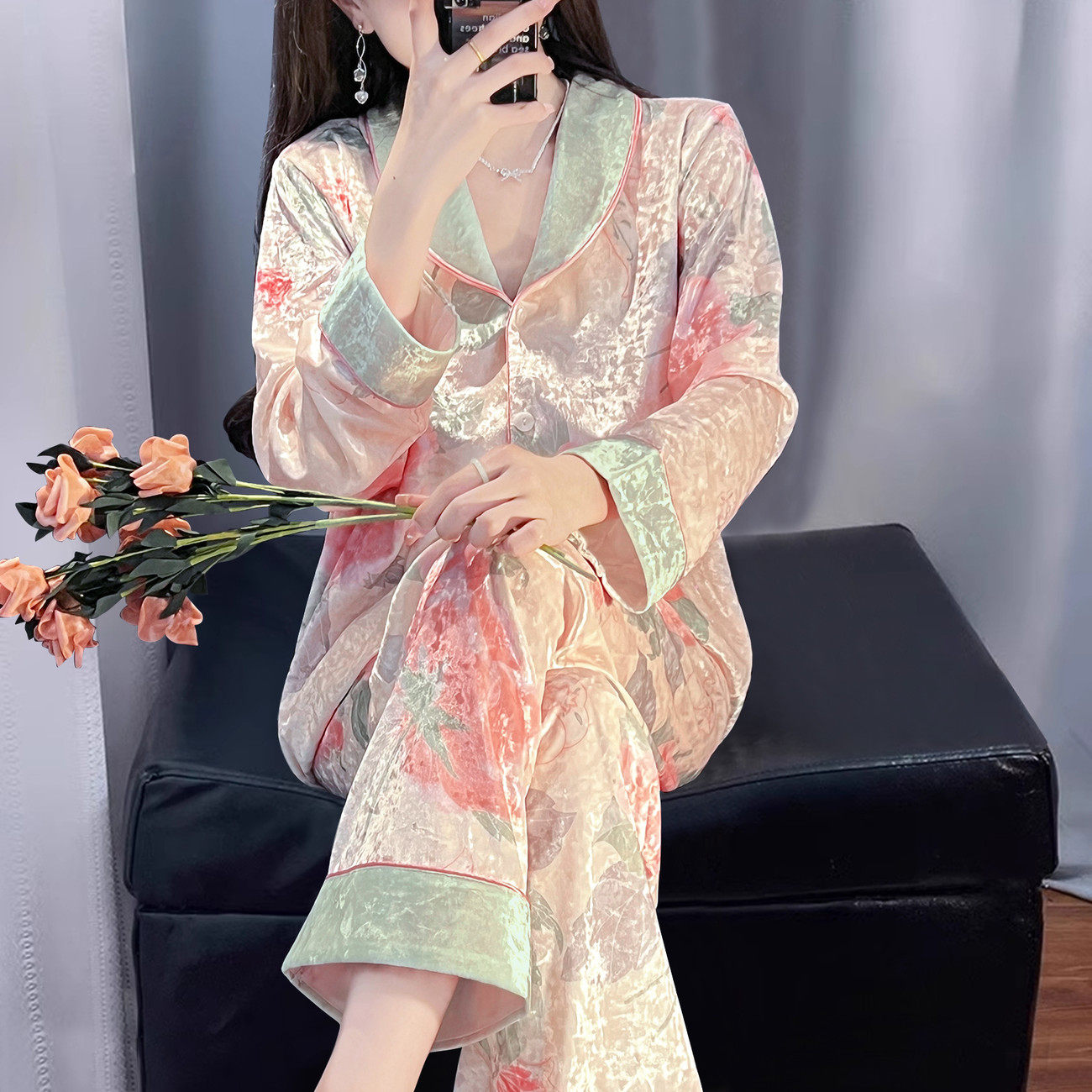 轻奢钻绒甜美印花长袖睡衣套装