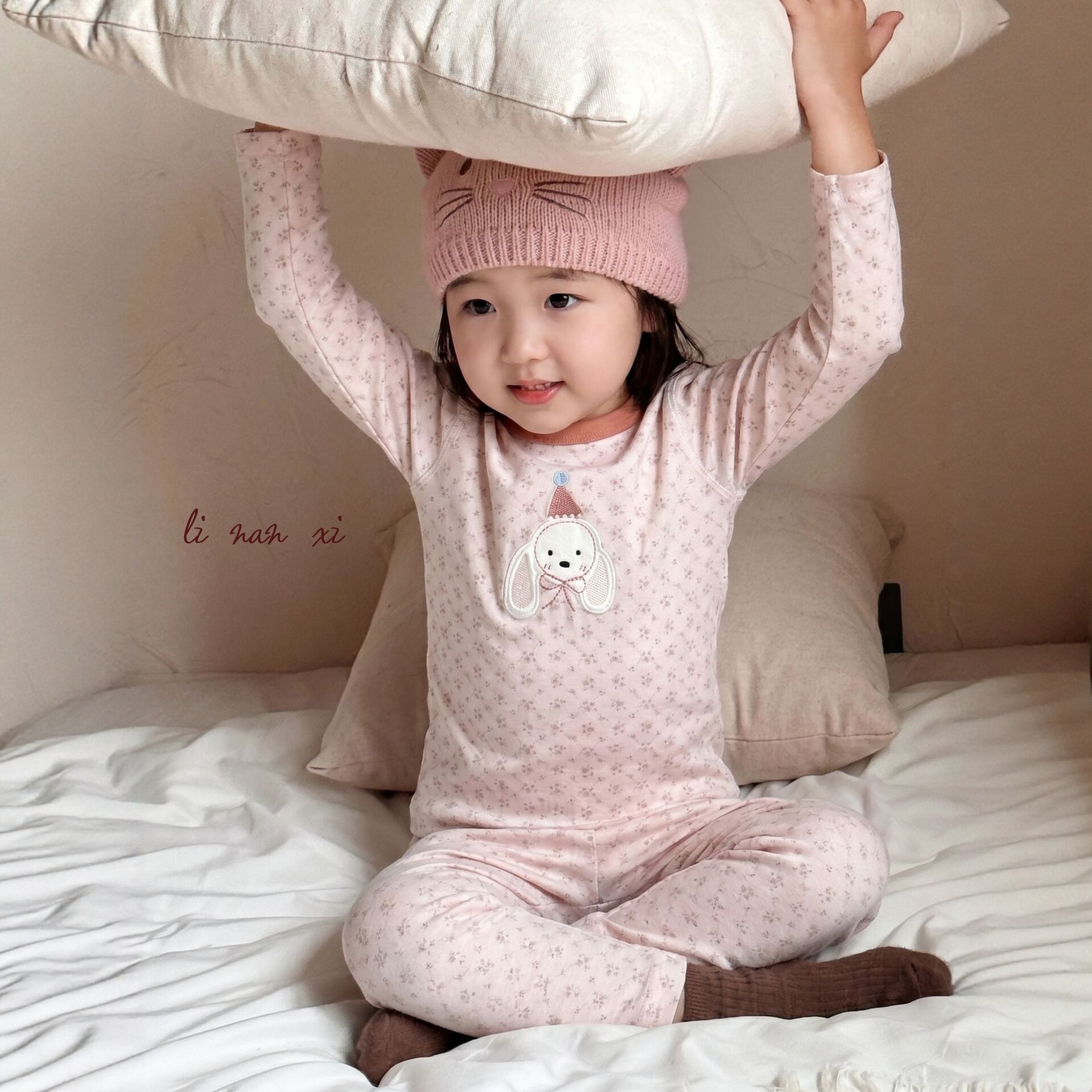 里南希 女童睡衣套装2026早秋儿童羊毛拉架长袖秋衣裤刺绣小兔