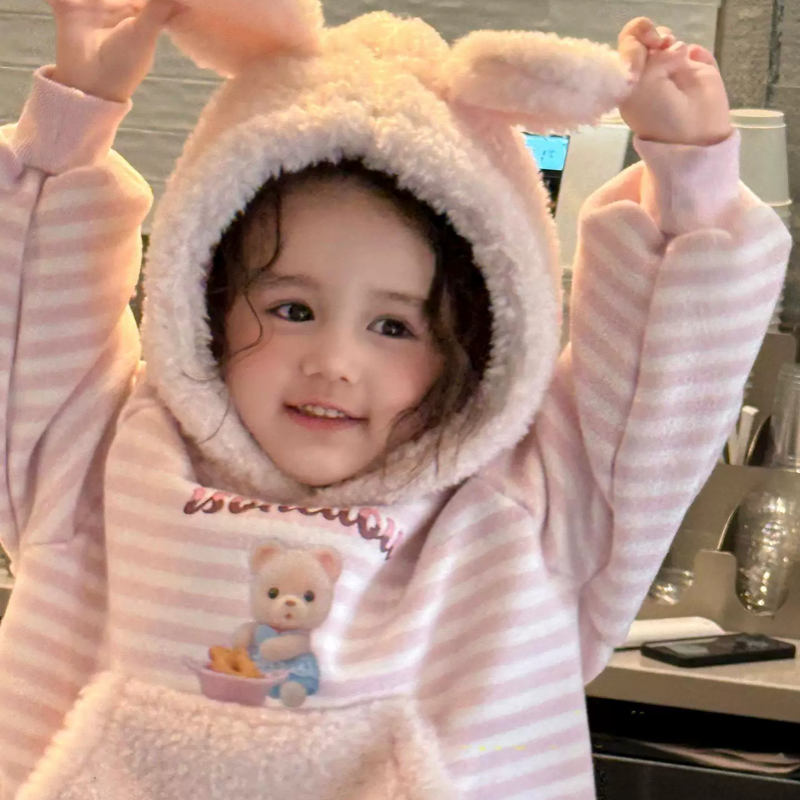 2025新款女童连帽卫衣深秋冬款卡通可爱女宝加绒条纹立体耳朵上衣