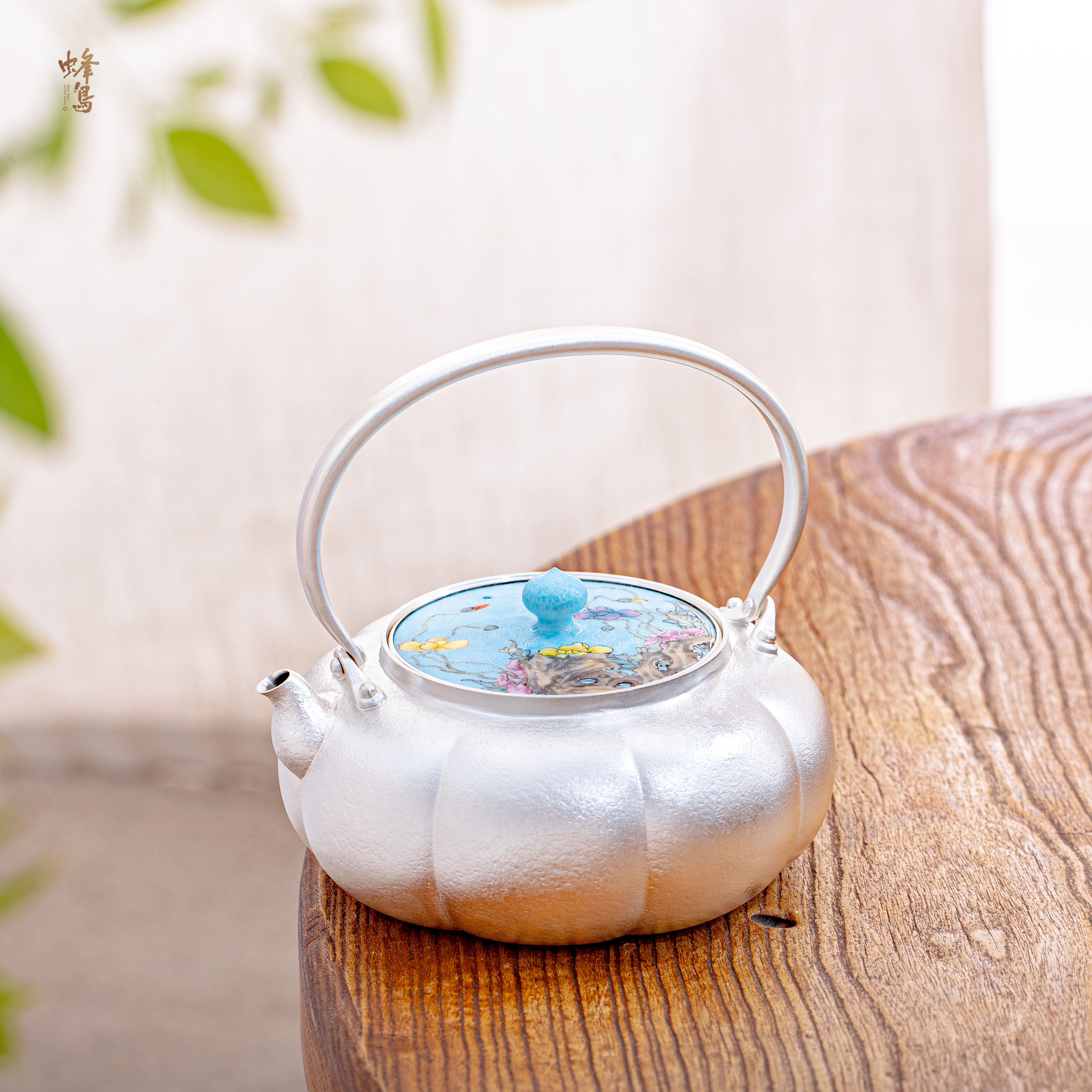 素小姐 浅蓝花朵瓷盖银把提梁壶（小号）