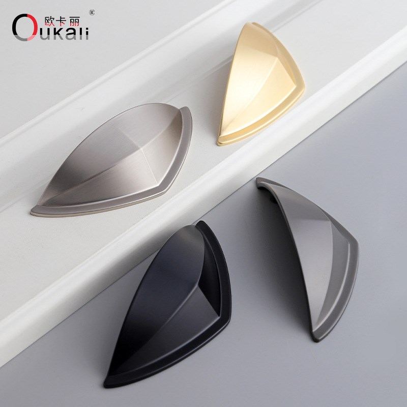 现代简约抽屉柜门耳朵贝壳拉手76孔距款V式门把手单孔