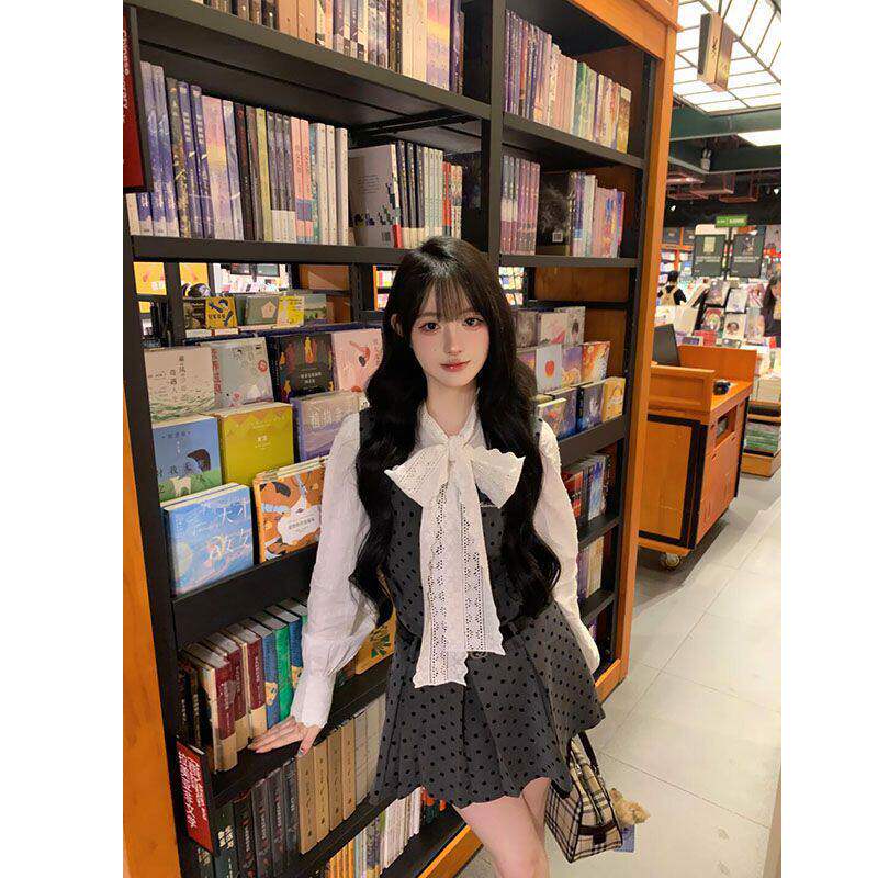 俩件套法式学院风复古包臂波点背带连衣裙女学生叠穿早秋长袖衬衫