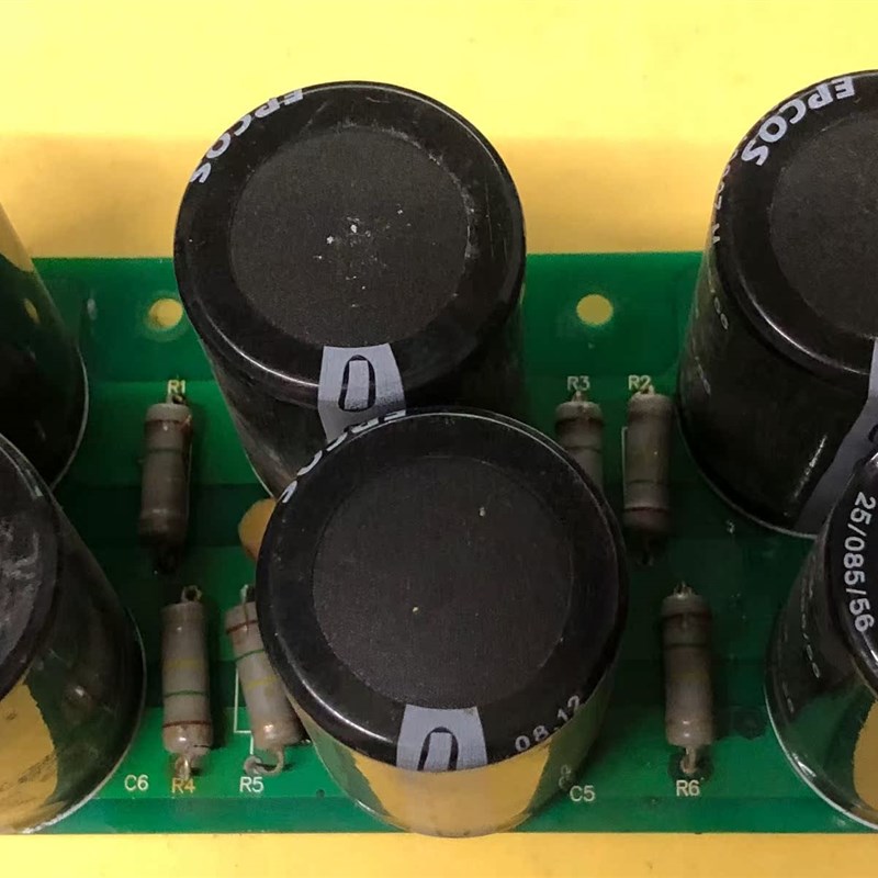 易能EDS1000系列11KW电容板EN1523-S10-C10