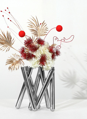 现代极简轻奢几何金属管状造型银色花器艺书房桌面家居装饰品摆件