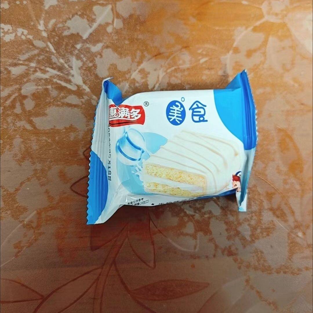 惠满多超龙巧克力草莓牛奶蛋糕便宜学生早餐零食红丝绒夹心蛋糕批
