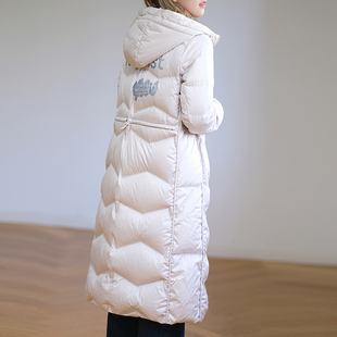 那禾新品纯色保暖长款连帽羽绒服女ND14RR1448