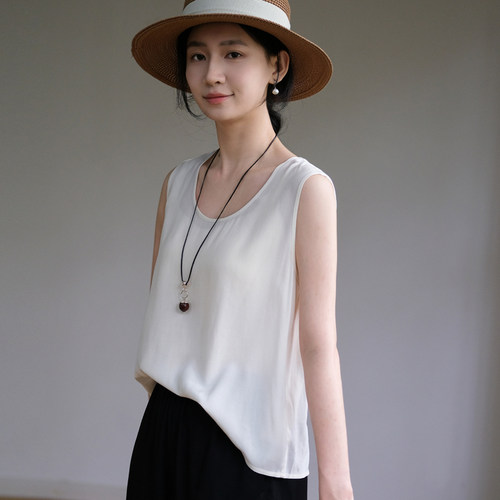 那禾新品月牙白圆领背心女ND52BQ0235