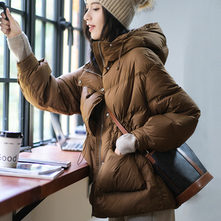 那禾冬季新款白鸭绒连帽短款羽绒服女厚款外套NW34RR0614