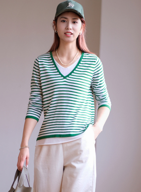 那禾新品V领假两件条纹长袖套头衫女针织绵羊毛上衣NW41TH0135