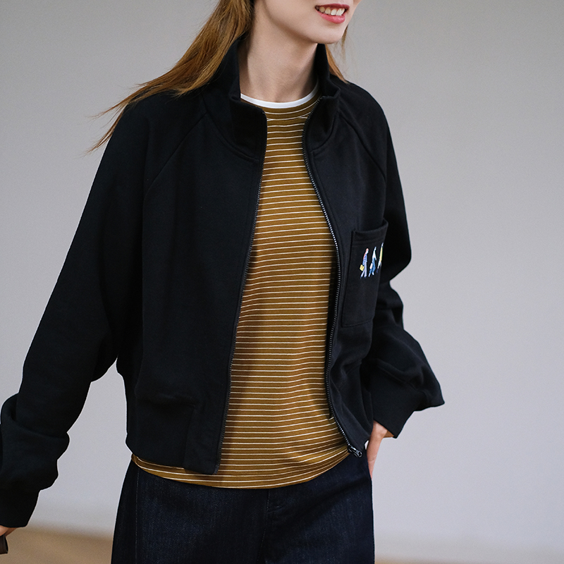 那禾新品纯棉立领人物印花短外套女NW13DM0423