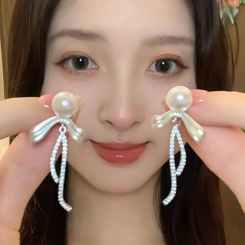 珍珠锆石流苏无耳洞耳夹女士2025新款绝美耳环轻奢高级感小众耳饰