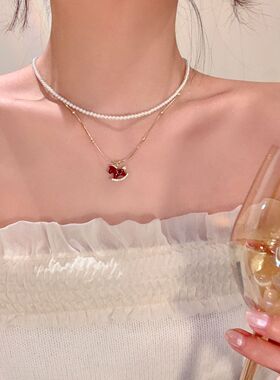 新中式红色小马珍珠可叠戴项链女轻奢高级感锁骨链气质毛衣链配饰