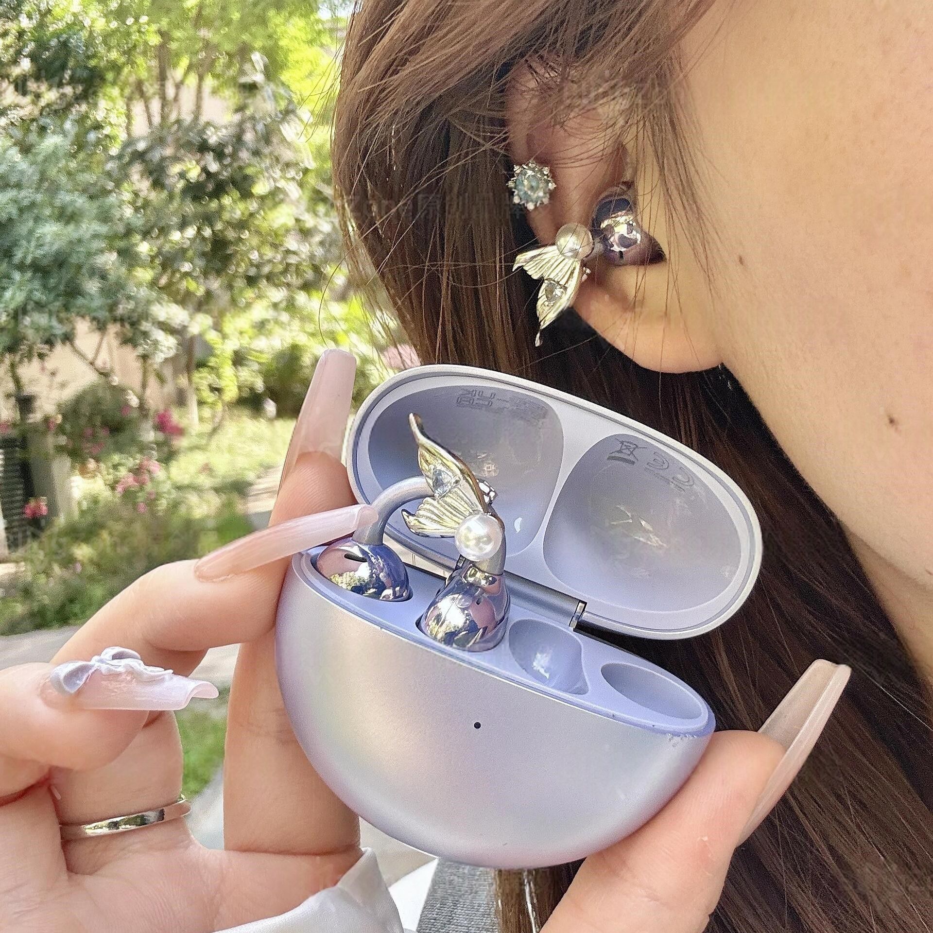 莎莎同款耳机精致珍珠适用钻扣freeclip小众高级设计鲨鱼