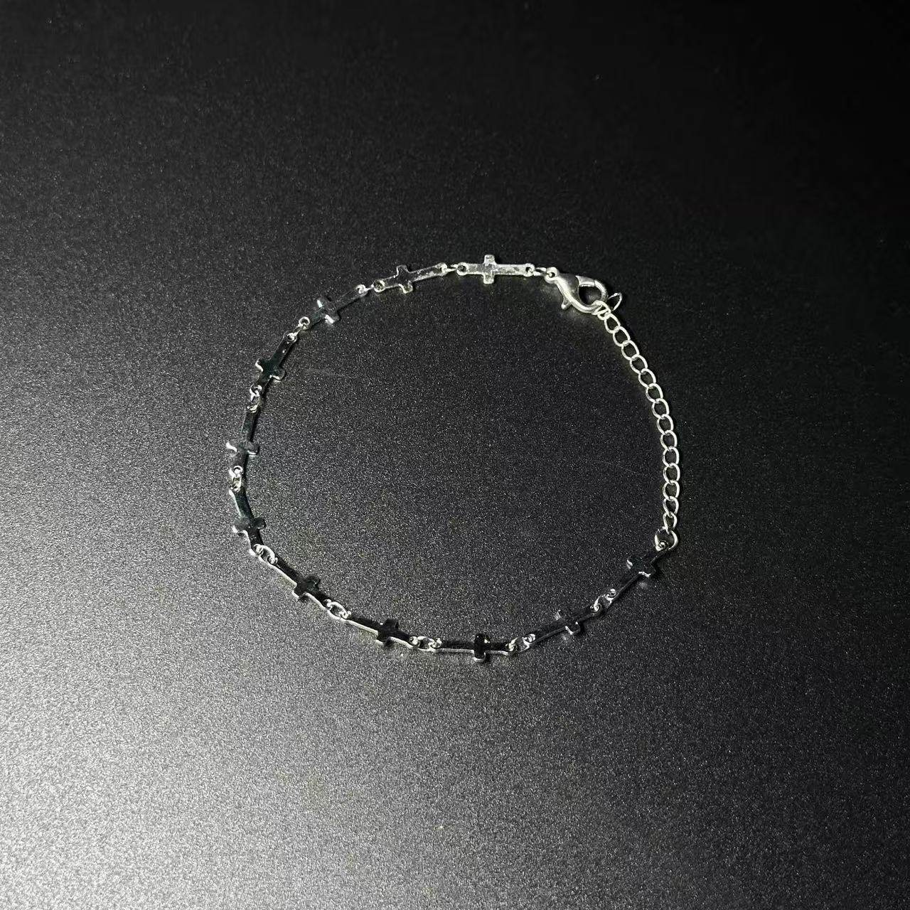 Vintage古著 Fanxiya Bracelet十字架拼接链条手链嘻哈哥特风手饰 - 实物图