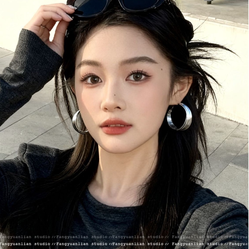 方圆脸夸张大耳环小众设计感耳圈韩国时尚网红气质圈圈耳钉耳夹女