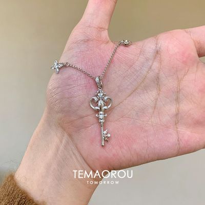 洗澡不掉色!share鸢尾花钥匙吊坠项链复古小众设计毛衣链配饰