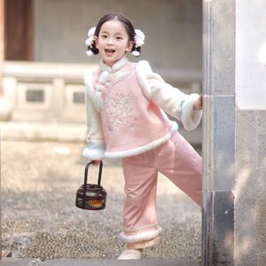 元旦汉服女童2025新款儿童古风古装唐装冬装日常可穿国风拜年套装
