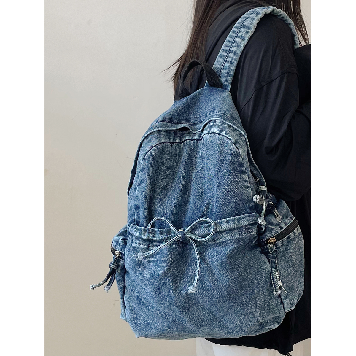 2025新款美式高街大容量双肩背包